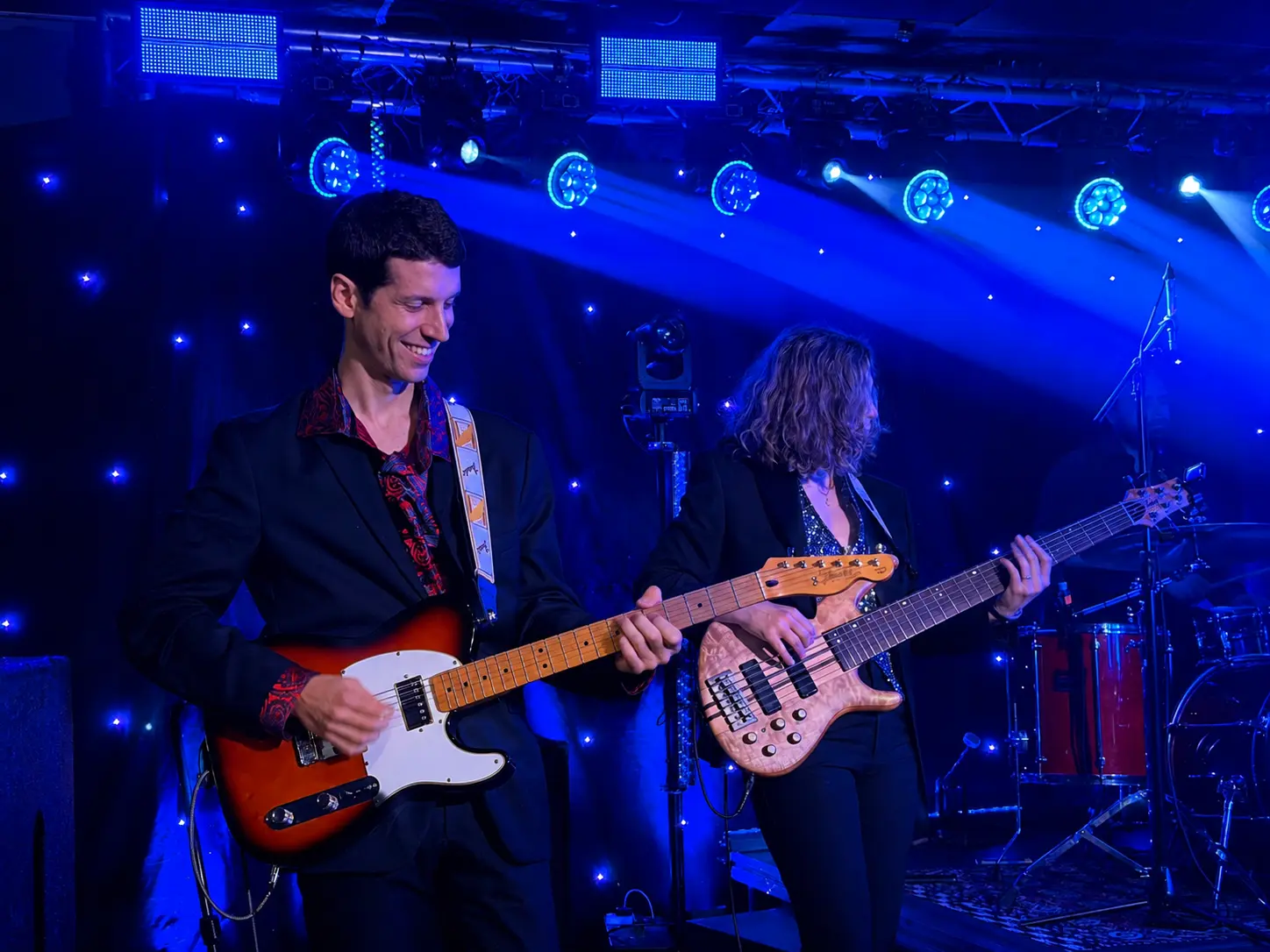 Truly Red live